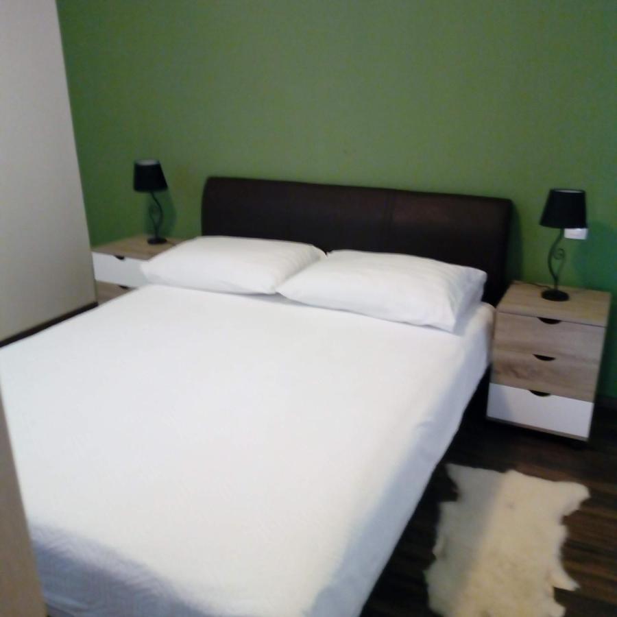 Mendula Apartman Pakoštane Kültér fotó