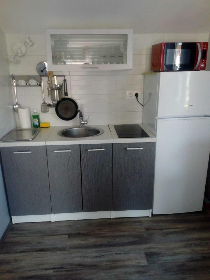 Mendula Apartman Pakoštane Kültér fotó